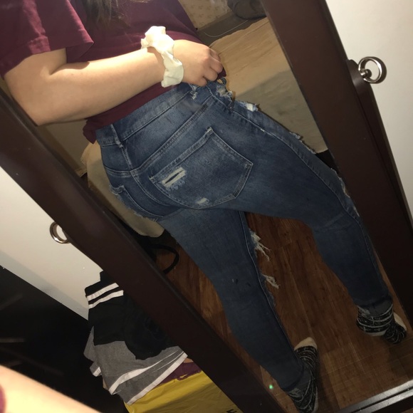 Distressed Jegging! - Picture 2 of 4